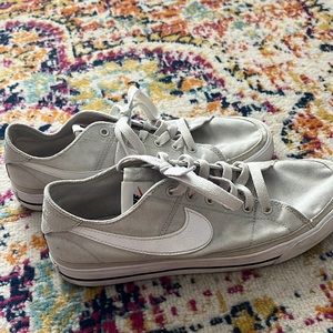 Greenish nike low blazers